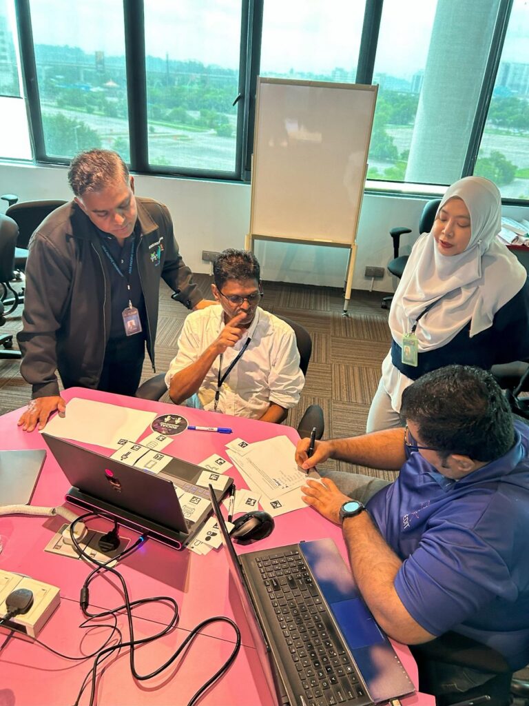 Take a virtual tour of our lab!