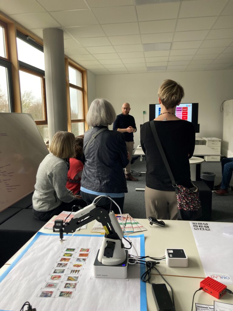 Take a virtual tour of our lab!
