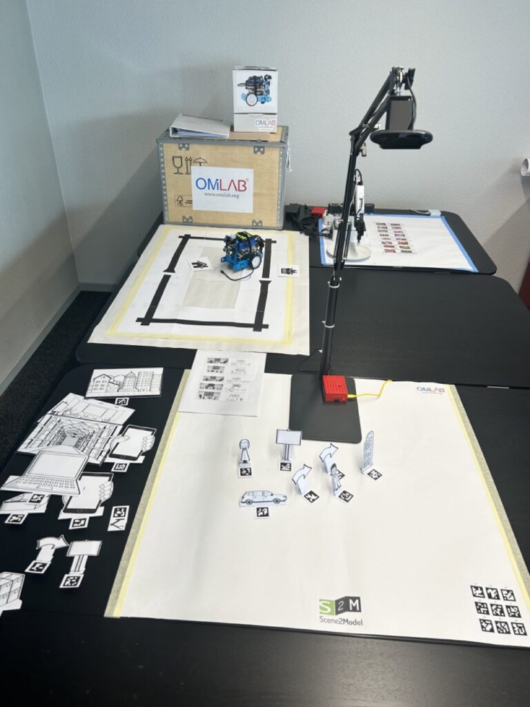 Take a virtual tour of our lab!