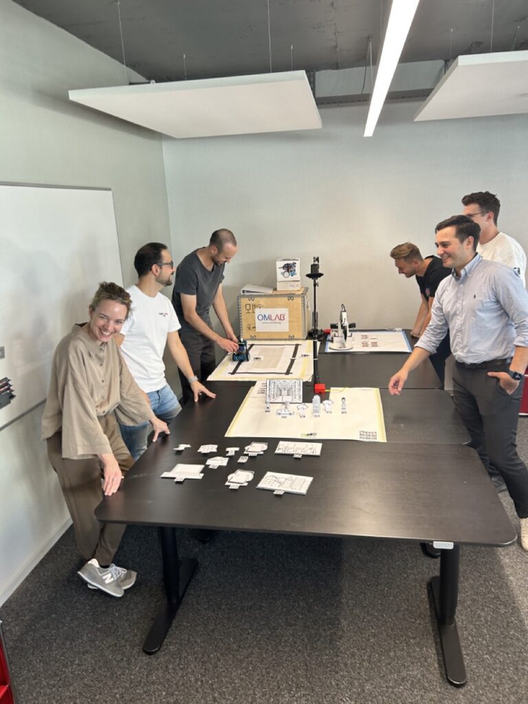 Take a virtual tour of our lab!