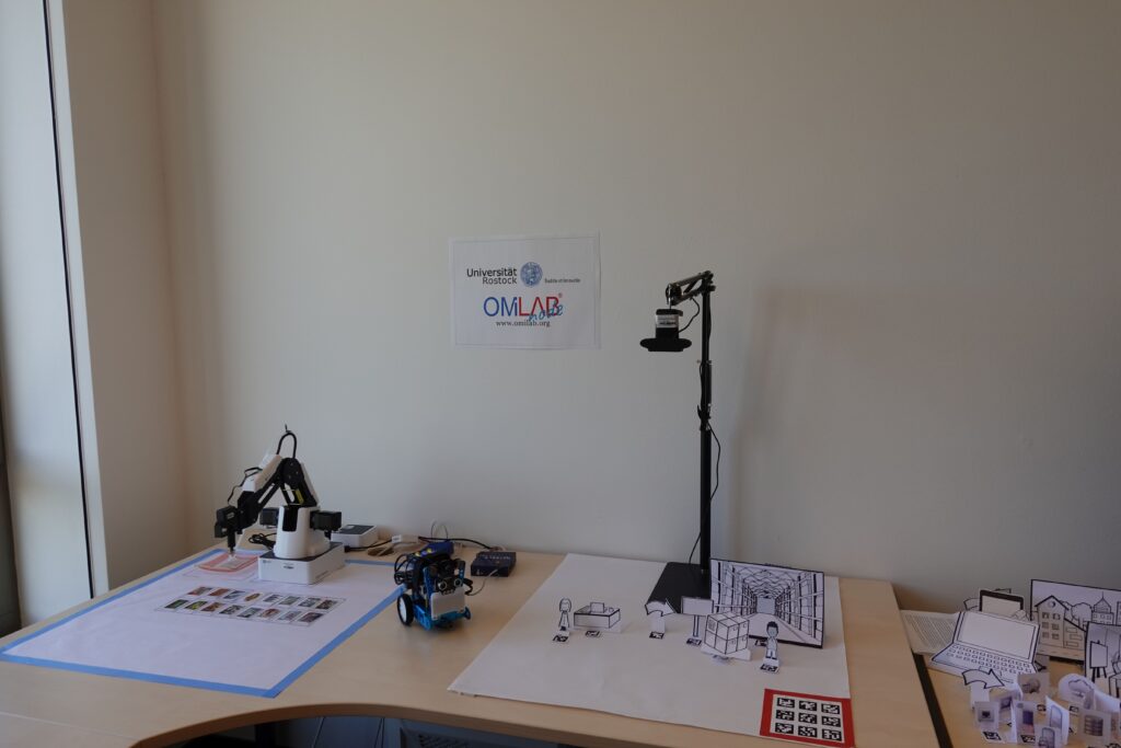 Take a virtual tour of our lab!