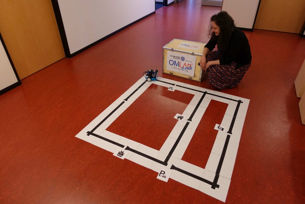 Take a virtual tour of our lab!