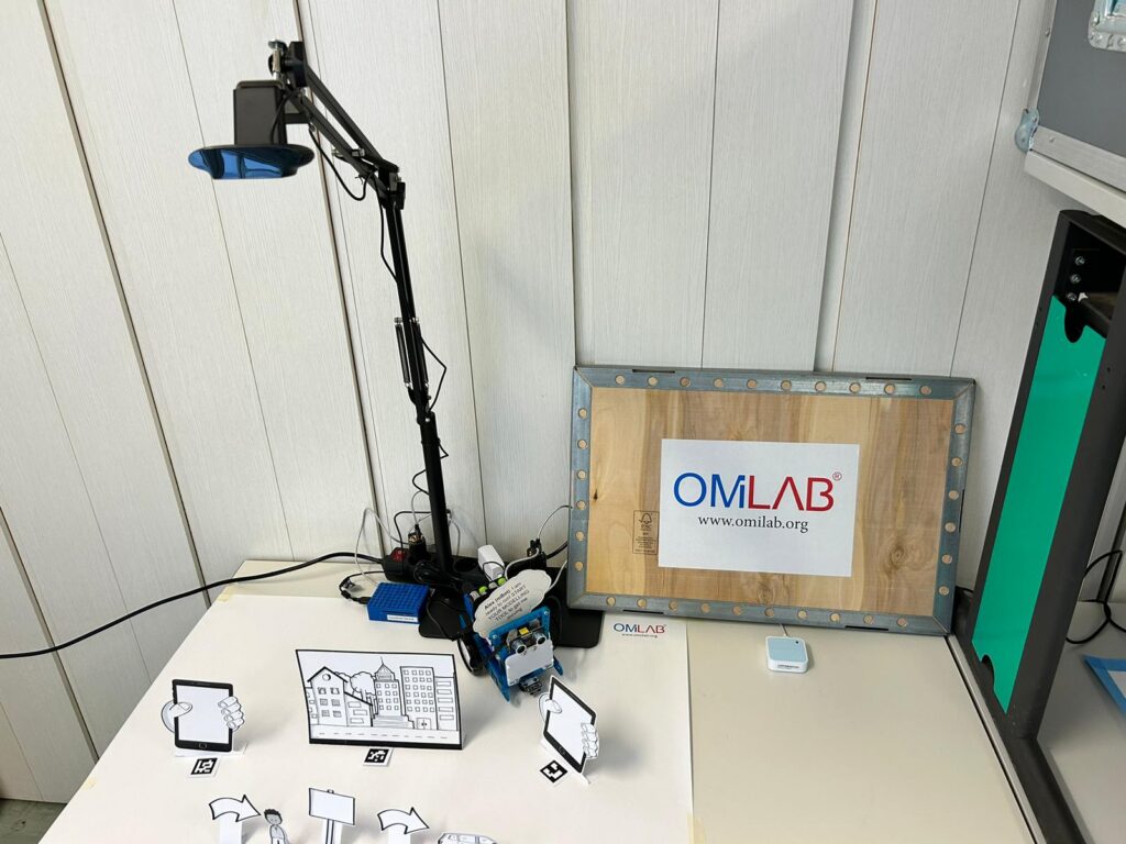 Take a virtual tour of our lab!