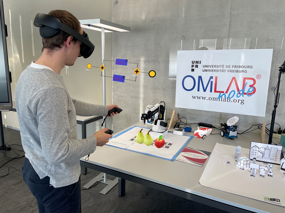 Take a virtual tour of our lab!