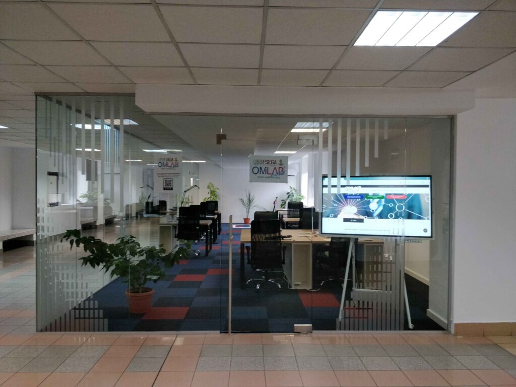 Have a virtual tour of our lab!