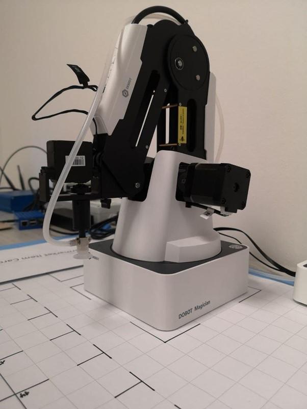 Have a virtual tour of our lab!