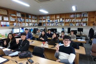 Have a virtual look at the OMiLAB!