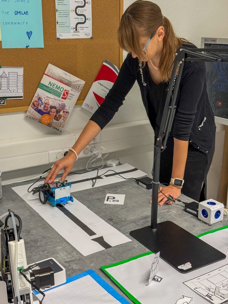 Take a virtual tour of our lab!