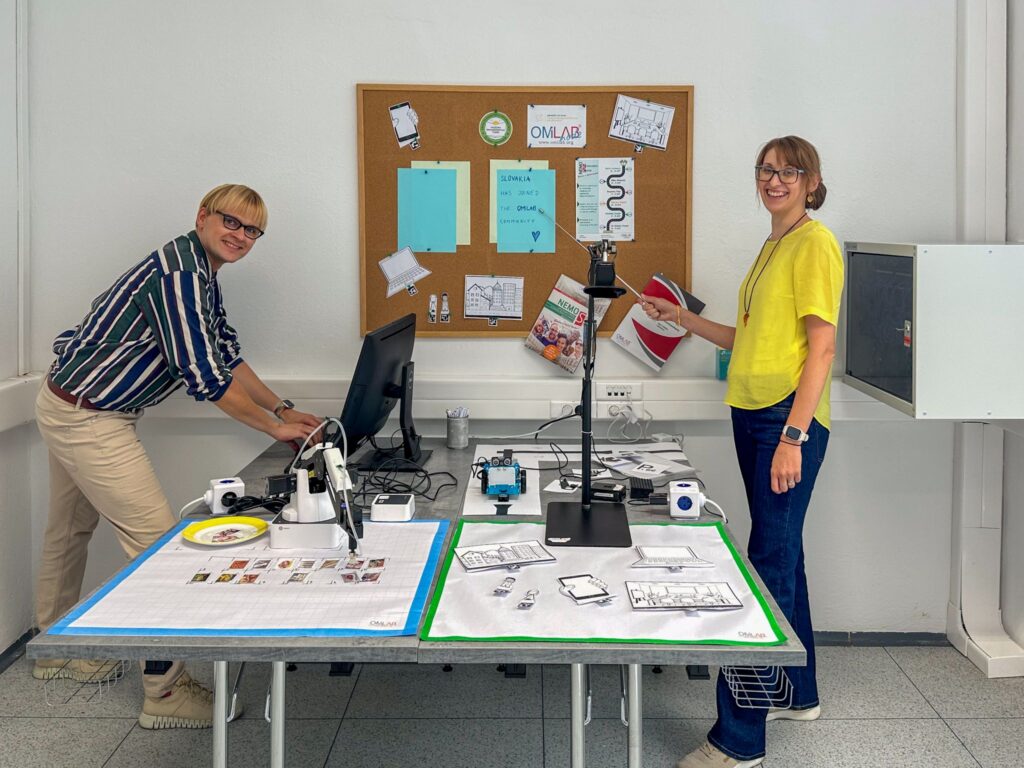 Take a virtual tour of our lab!